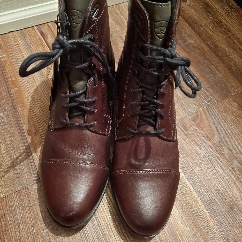 Never Worn Ariat Paddock Boots